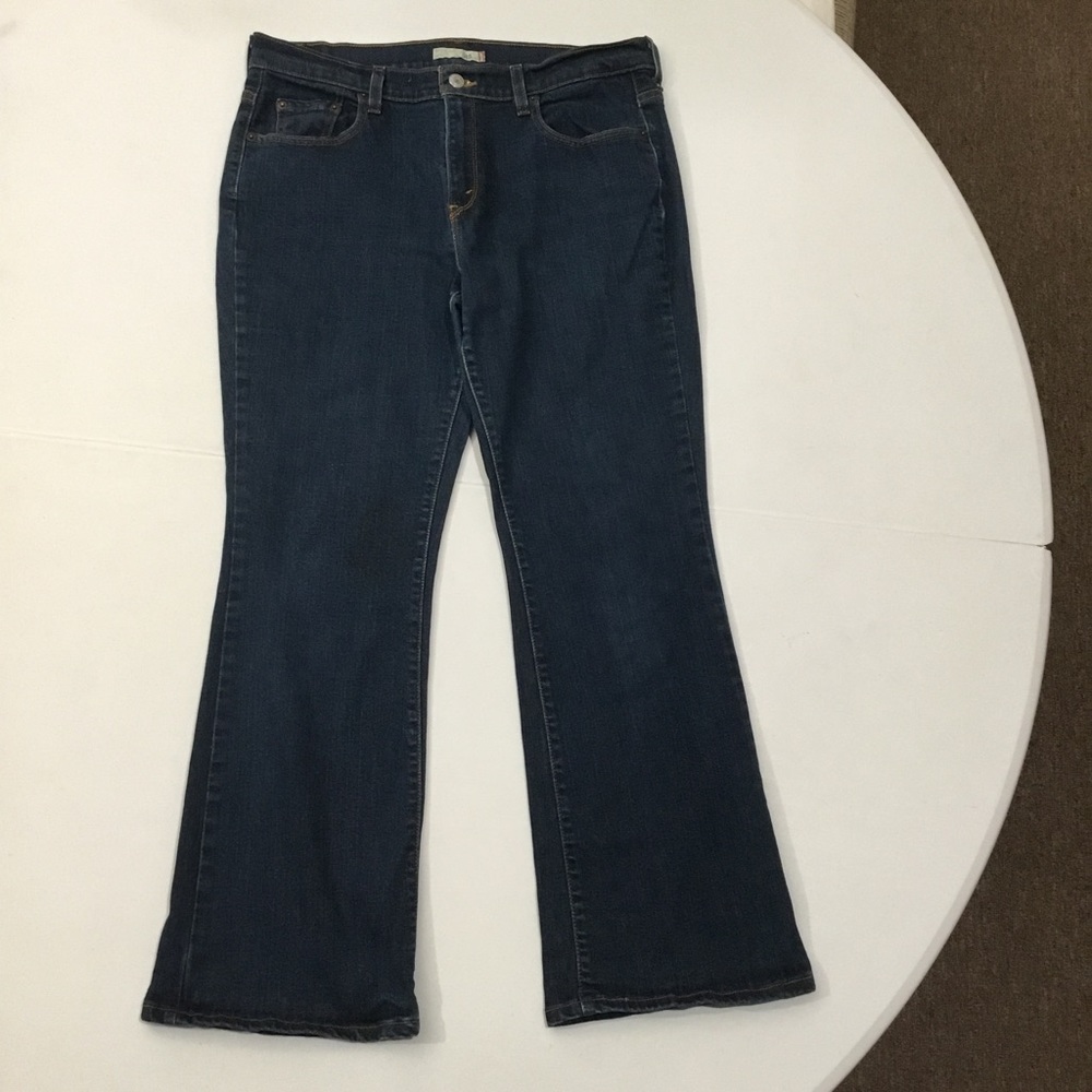 Levi’s 515 Bootcut Stretchy Jeans